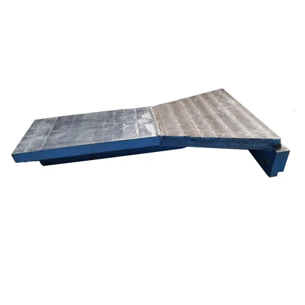 Side Baffle / Cheek Plate